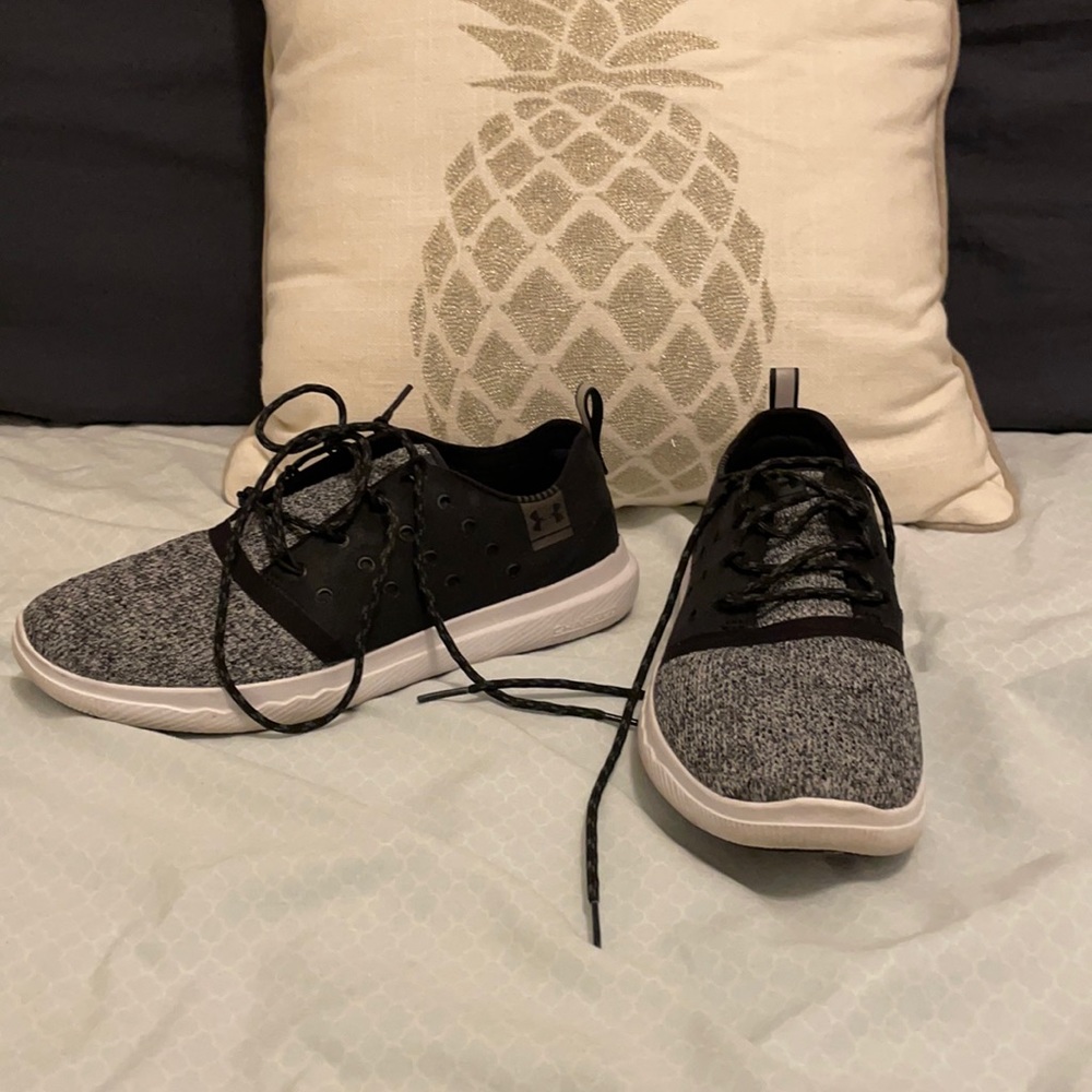Women’s UA, size 8.5 everyday shoes
